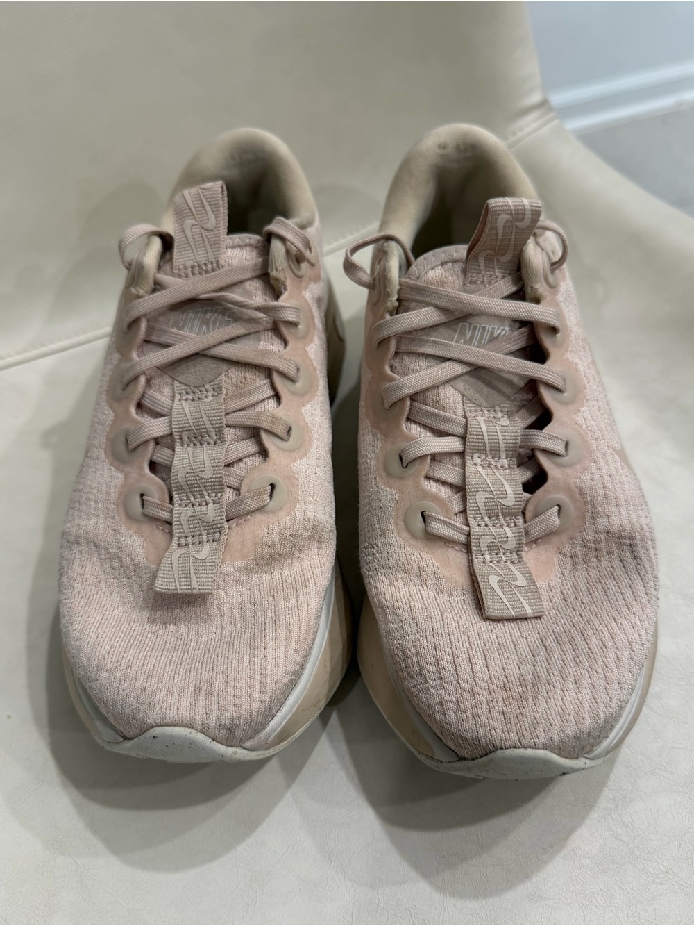 Nike Women’s Light Pink Knit Athletic Sneakers - Size 6